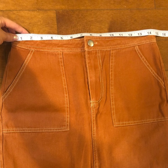 ✨Sale✨ Burnt orange skirt - Picture 6 of 8